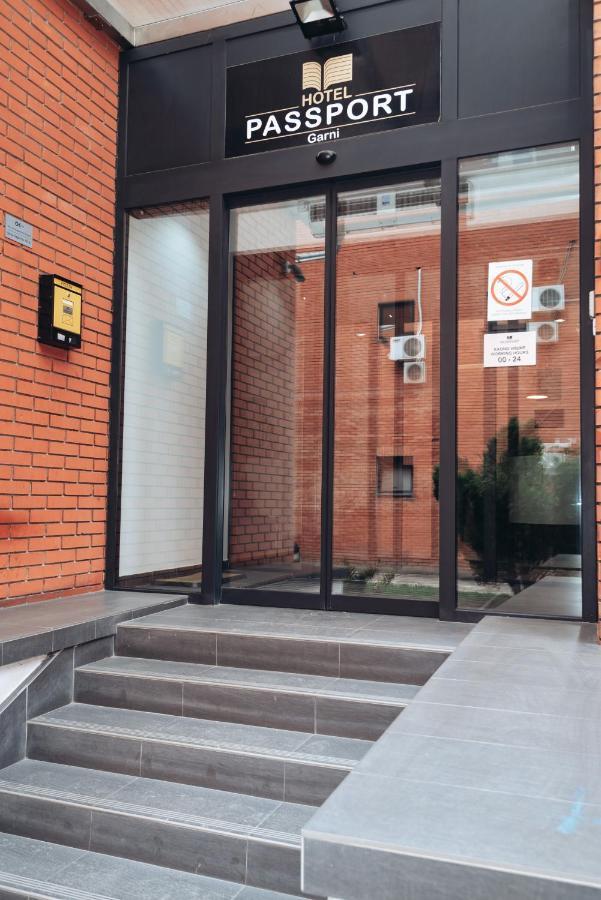 Hotel Passport Belgrado Exterior foto